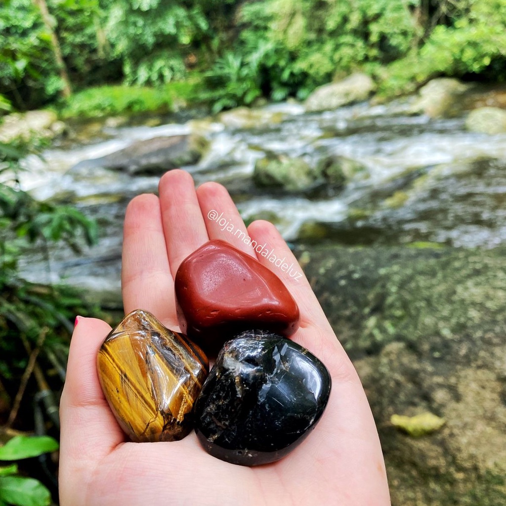 Kit 3 Pedras Proteção - Cristais Naturais Olho de Tigre, Ônix e Jaspe Vermelho G