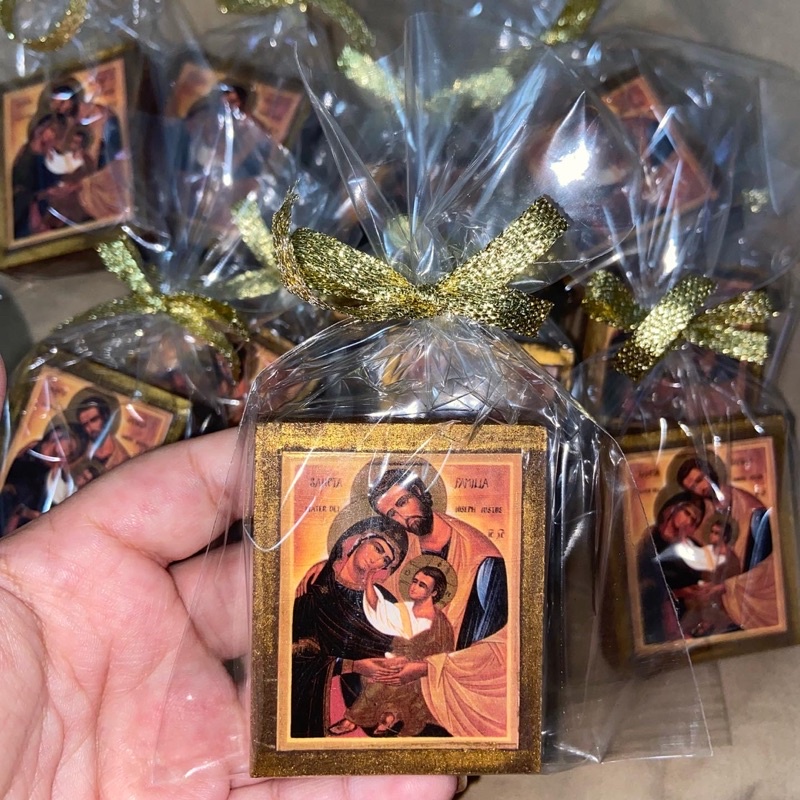 10 Ícones Sagrada Família 6cm - Lembrancinhas para Casamento em Oferta na Shopee