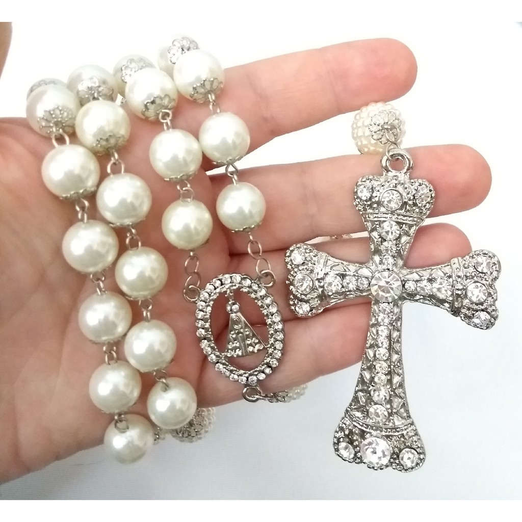 Terço De Noiva Banho Prata Perolas Creme Entremeio Strass
