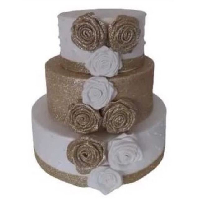 bolo fake branco com dourado em Oferta na Shopee