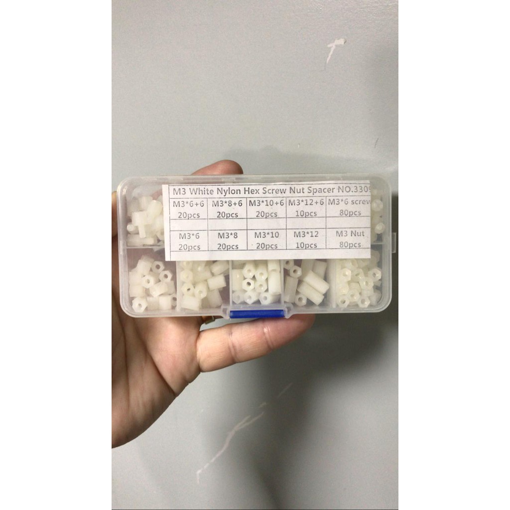M3 WHITE NYLON HEX SCREW NUT SPACER NO.330 = Espaçadores Hexagonais M3 Nylon Porca Parafuso Sortimento Kit stand-off Plástico = Nylon Spacers Screws Nuts Assorted Kit Packed in a plastic box 100% brand new Color Off-white RoHS compliant