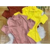 Blusa Feminina Manga Curta Ombro na Malha Canelada Estilosa Top Elegante