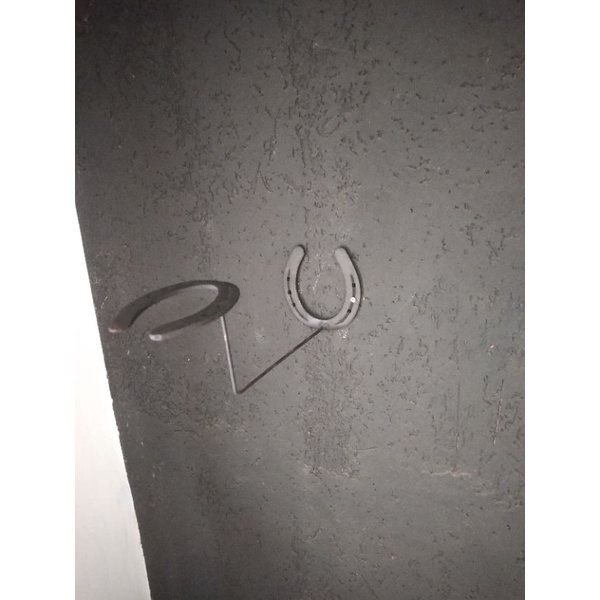 suporte para chapeu ferradura em Oferta na Shopee