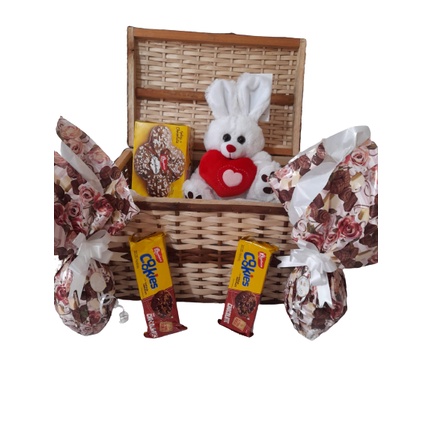 Cesta de Pascoa Familiar Chocolate 2 Ovos + Pelúcia