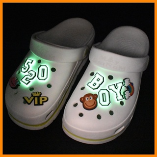 Decoração De Sapato Para Encantos Pinos 26 Letras Az Número 0-9 Presentes Noctilucentes Sapatos Sacos em Oferta na Shopee