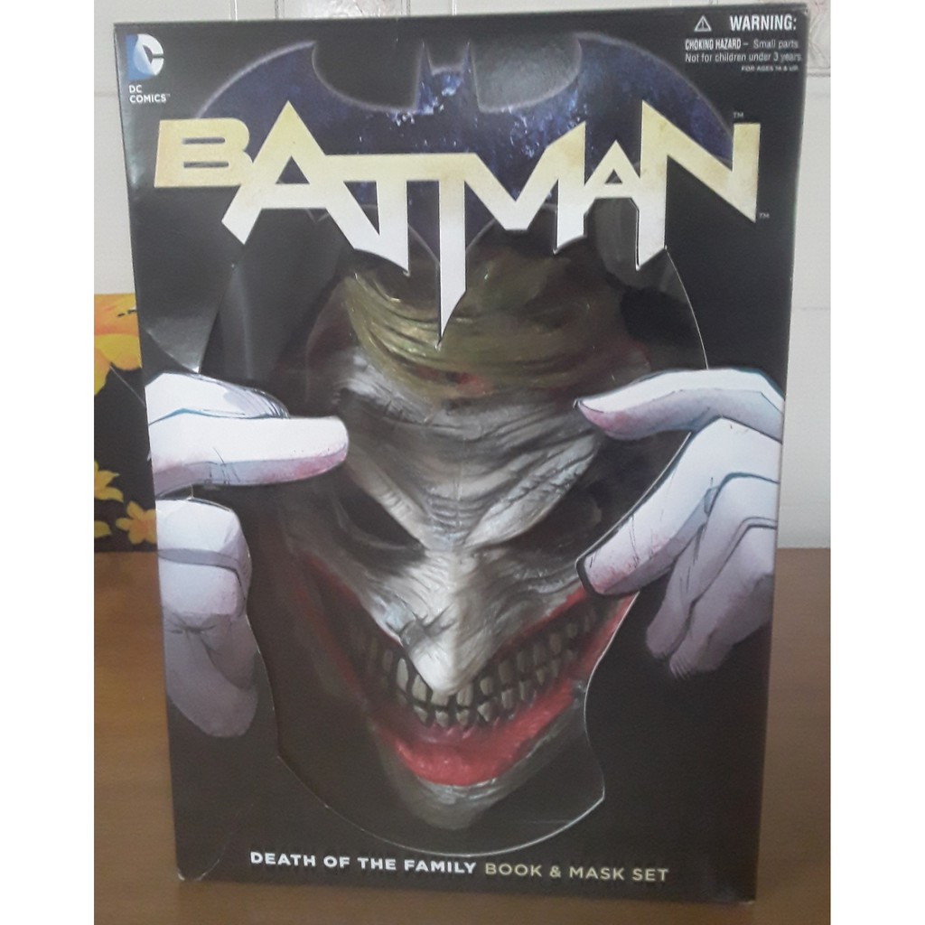 Batman Death of the Family - Book & Mask Set | Shopee Brasil