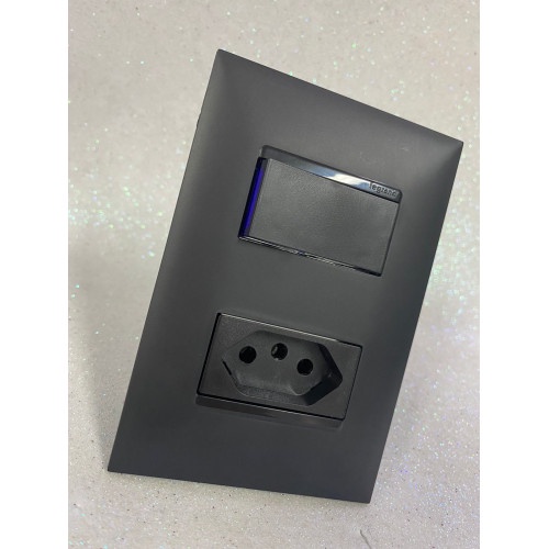INTERRUPTOR PARALELO + TOMADA 10A 4X2 - PIAL PLUS + PRETO - 5448PT