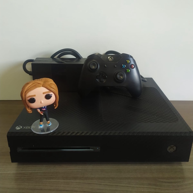 Xbox One Fat Seminovo em perfeito estado