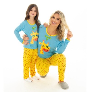 Kit 2 Pijamas Malha Premium Mae e Filha Girafinha Inverno Blusa Manga Longa Conforto