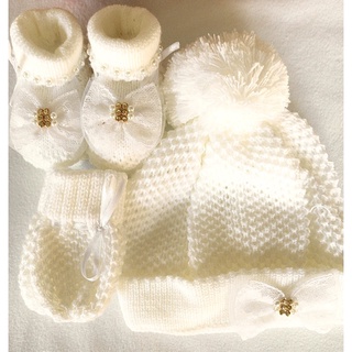 Kit Touca/ Gorro, Luvas E Botinha Sapatinho Em Tricô Linho Bebê