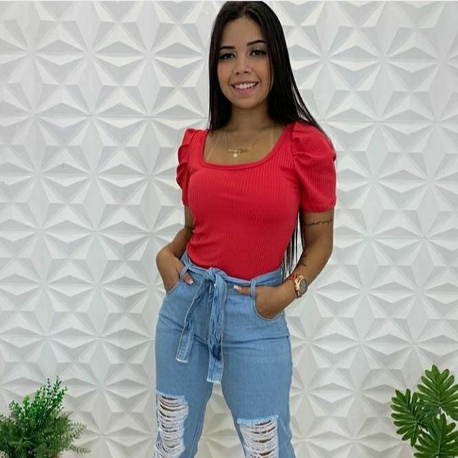 Body canelado feminino com bojo manga princesa bufante tecido com elastano moda tendência