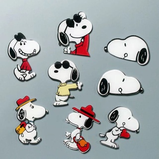 Snoopy Broche Acrílico Bonito Crachá De Cartoon