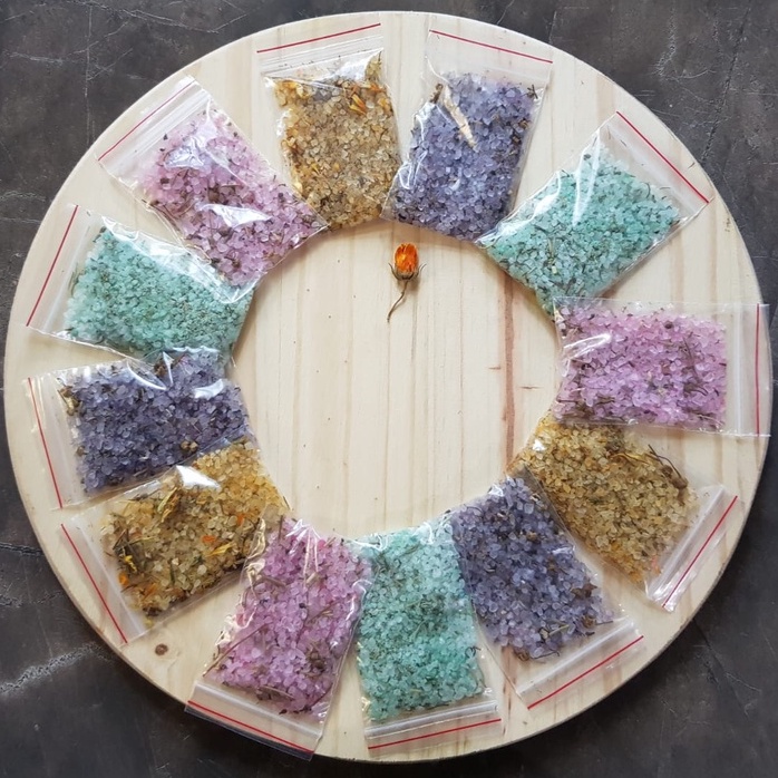 10 | 20 | 30 | 40 | 50 Escalda-pés Coloridos - Clean Natural - Sem Etiqueta - Com Ervas Medicinais - Para relaxar os pés