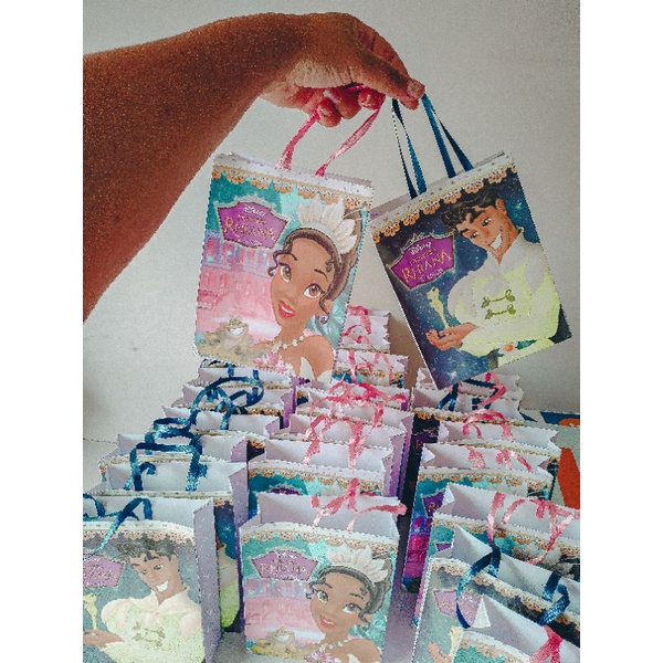 KIT 10/15/20 Sacolinha Surpresas, Festa A Princesa e o Sapo, Lembrancinhas aniversario, Personalizadas.