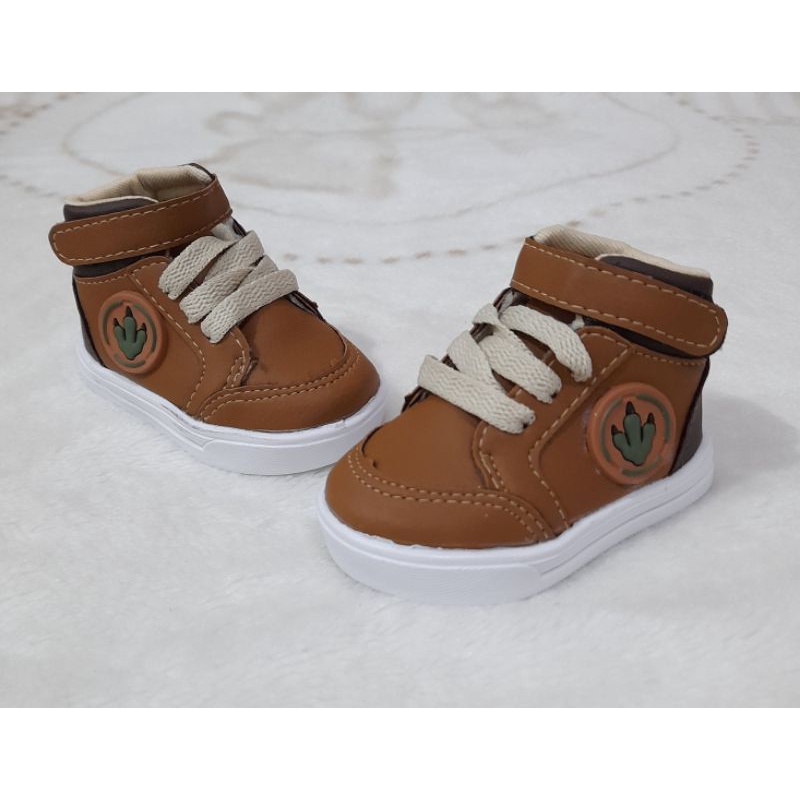 Bota Infantíl Masculina, Dino em Oferta na Shopee
