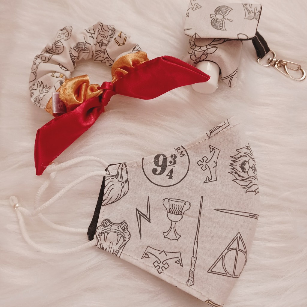 Kit Scrunchie + Máscara + Porta Álcool em Gel Harry Potter / Xuxinha Frufru / Grifinória Sonserina Lufa-lufa Corvinal
