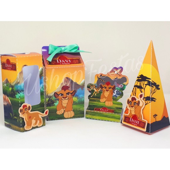 Kit Porta Tubete , Caixa Milk, Porta Bis e Cone Pirâmide a Guarda do Leão c/10 Unidades de Cada {Ushop Festas}.