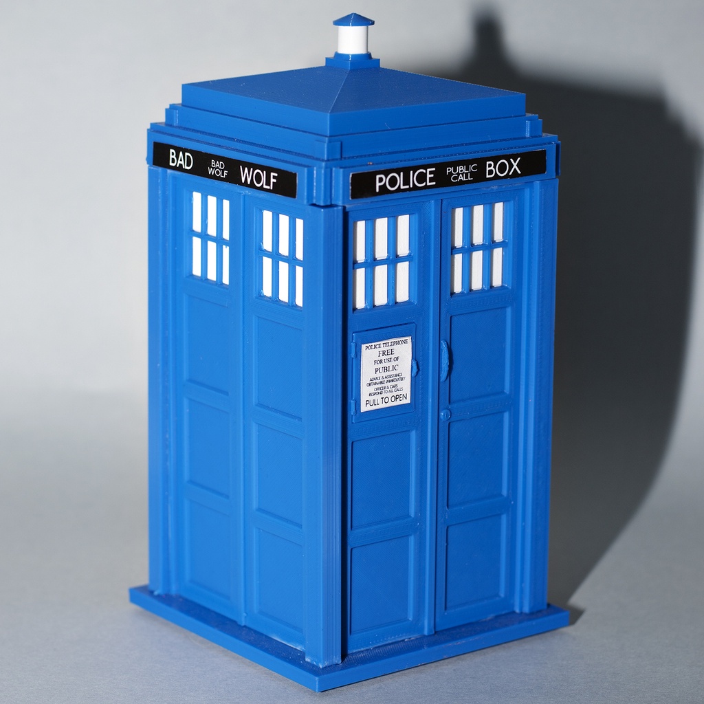 Caja De Policía Azul De 500ml Public Call Edition Spain