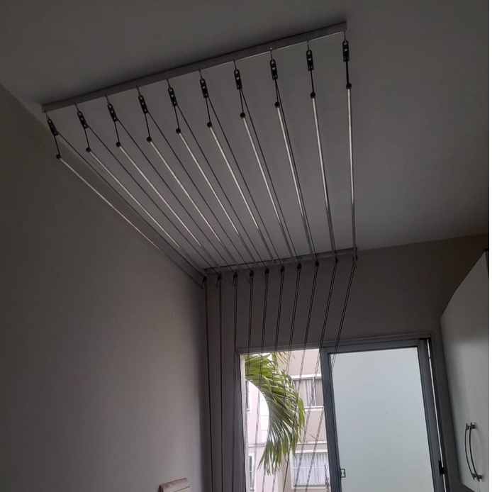 Varal com 12 varetas individuais de 90cm