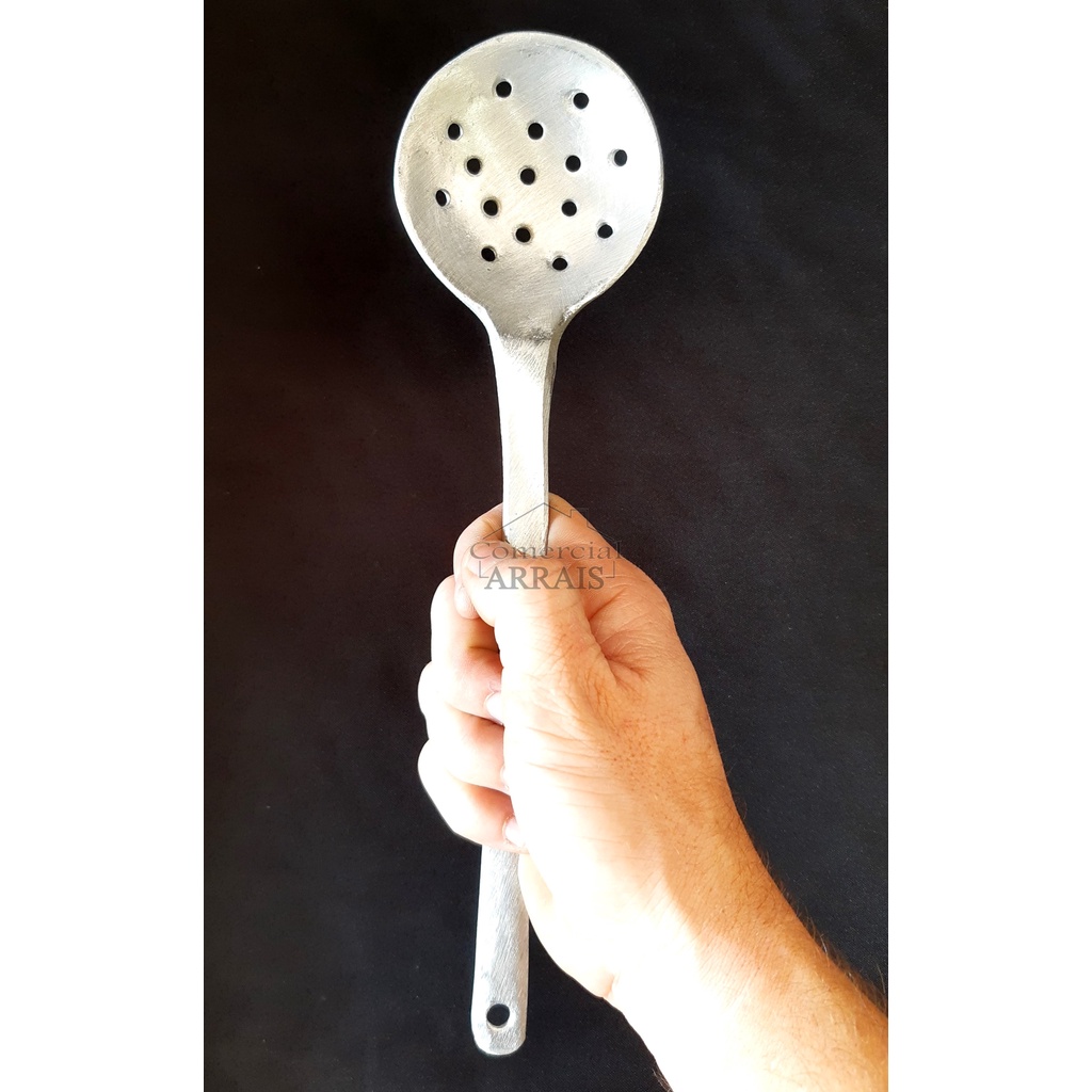 Escumadeira Média Alumínio Batido Fundido em Oferta na Shopee