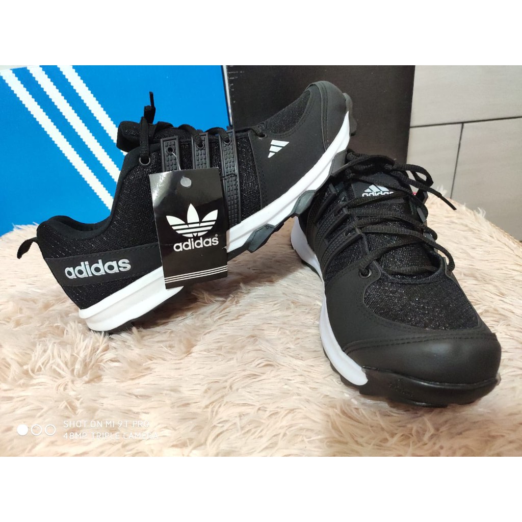adidas kanadia 2