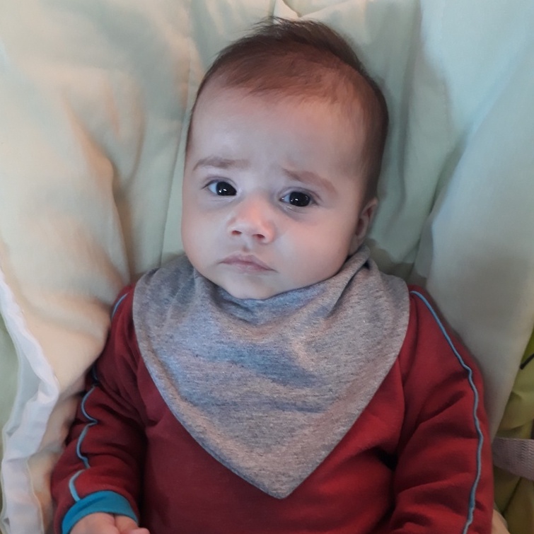 Babadores Bandana IMPERMEAVEL Dupla Face kit 8 Peças Com 3 Regulagens