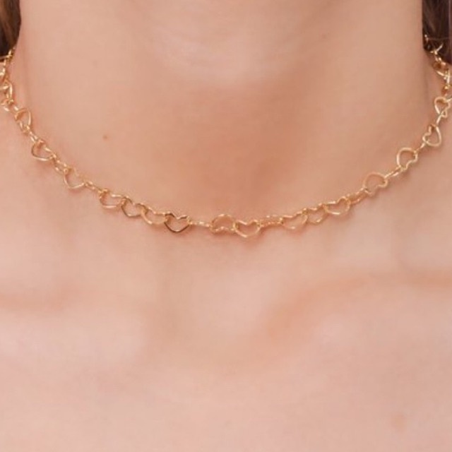 Choker Correntinha Coração Vazado Banhado A Ouro 18k Antialérgica