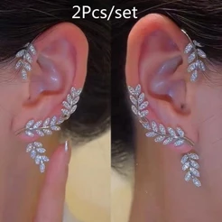 Um Par De Brincos De Ouro E Prata Folha De Strass Sem Perfurada Grampo De Orelha Moda Presente Jóias Acessórios