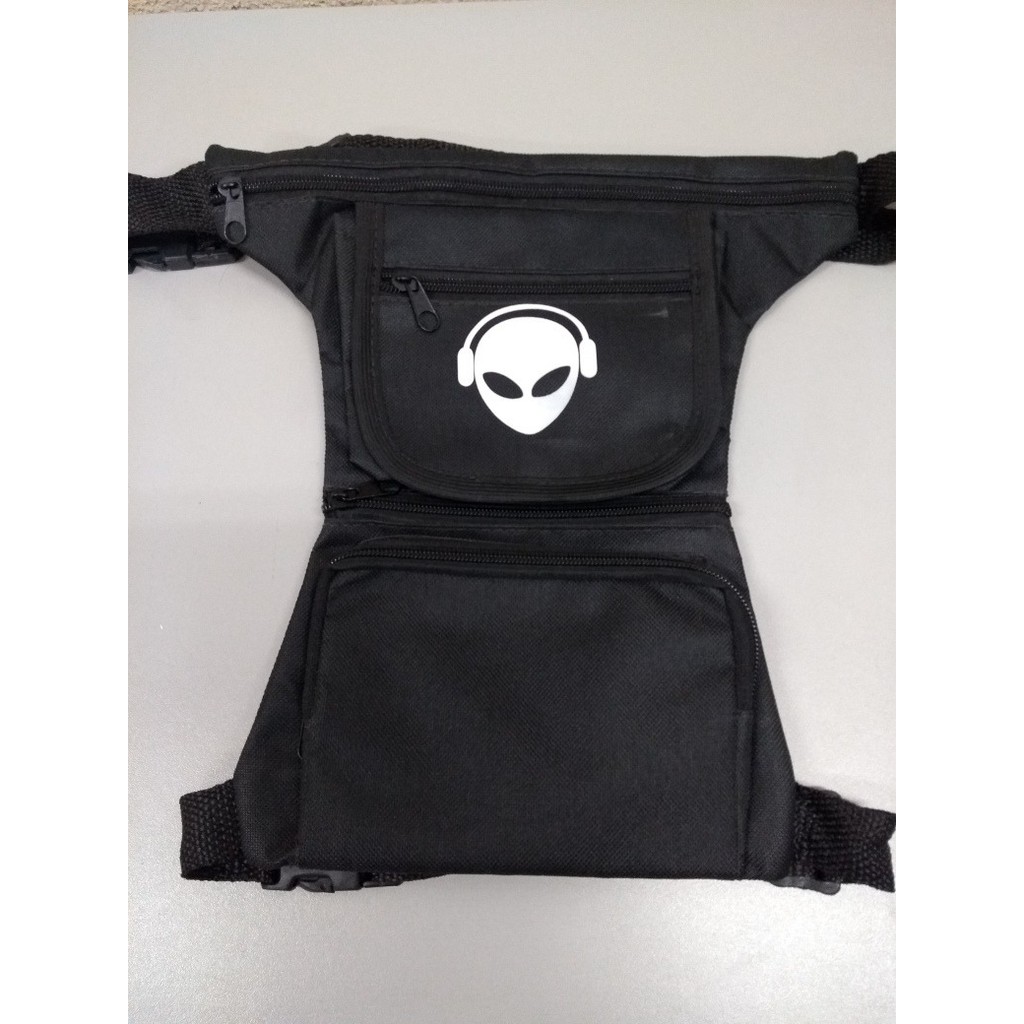 Pochete Cartucheira De Perna Preta Estampa E.t Alien Fones
