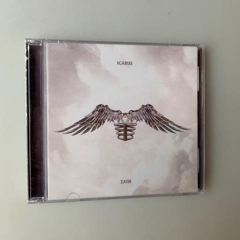 Novo álbum De Zayn, Icarus Falls 2CD Spot | Shopee Brasil