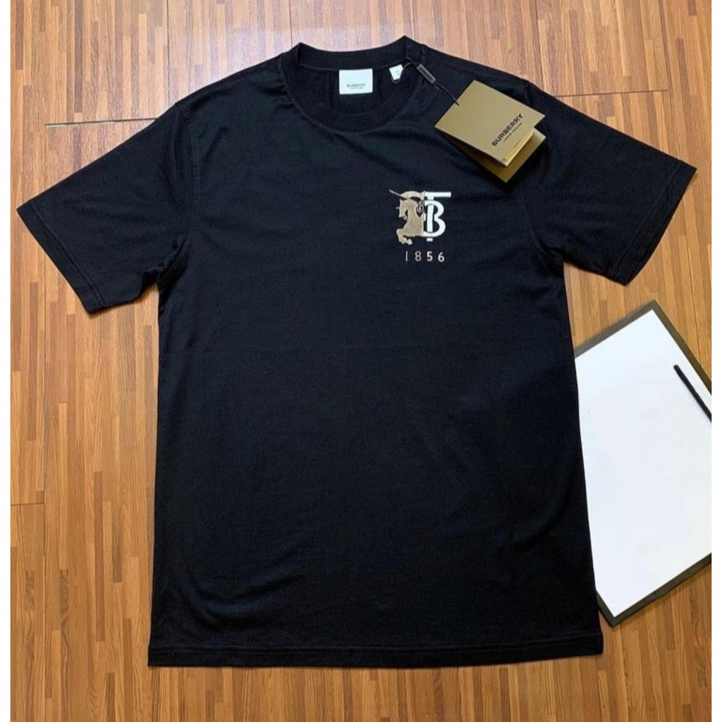 Camiseta Importada Burberry logo 1856 bordado | Shopee Brasil