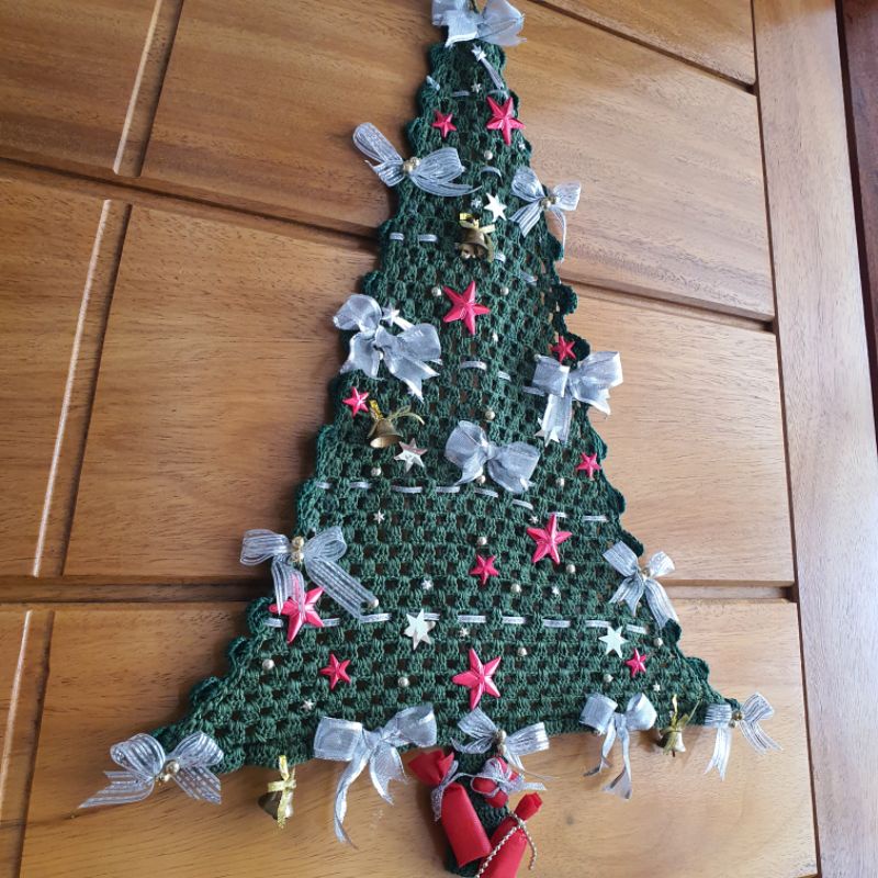 Árvore de Natal de crochê para pendurar na porta 57cm X 46cm | Shopee Brasil