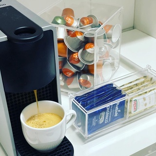 Kit Caixa Cubo Acrílico Premium porta Cápsulas Nespresso /Dolce/Três/Diversas + Organizador Sachês De Açúcar E Adoçante Com Tampa Articulada