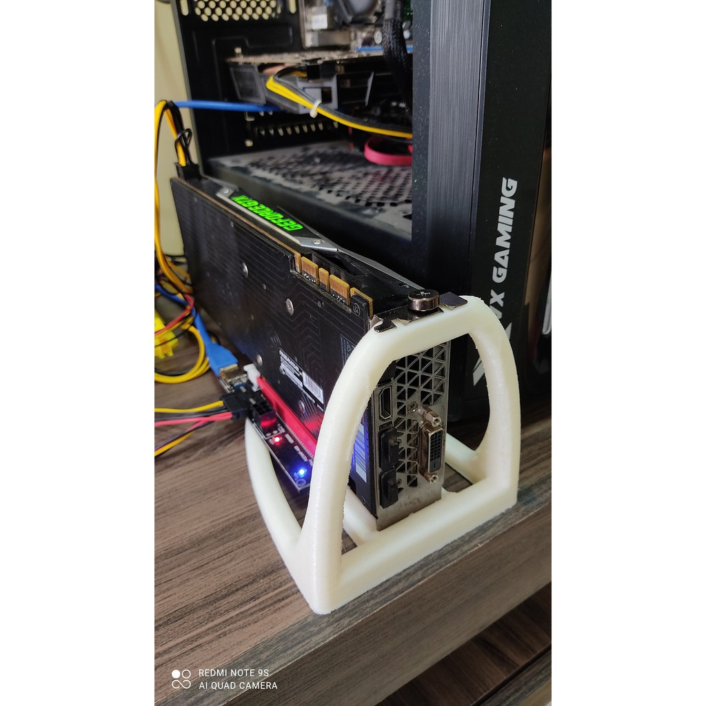 02 Suportes Externos para Placa de Vídeo GPU Mineração + Trava do RIser (Clip)