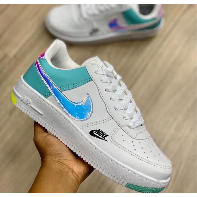 tênis nike colorido feminino