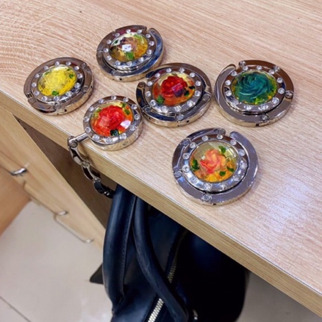 Suporte Gancho Cabide De Mesa Porta Bolsa Dobrável em Oferta na Shopee