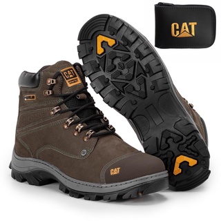 Kit Bota Original Caterpillar Masculina Couro Cor Verde Brinde Carteira palmilha a Gel Confortável e Impermeável.