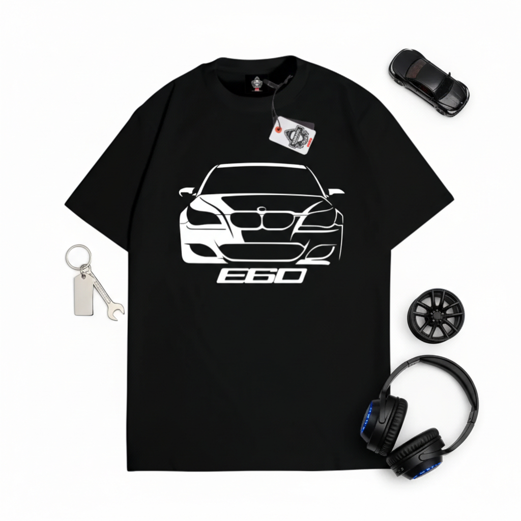 Camiseta Karimak BMW E60 Silhueta Holograma Minimalista Automotiva Esportiva Europa Distro Algodão 24s