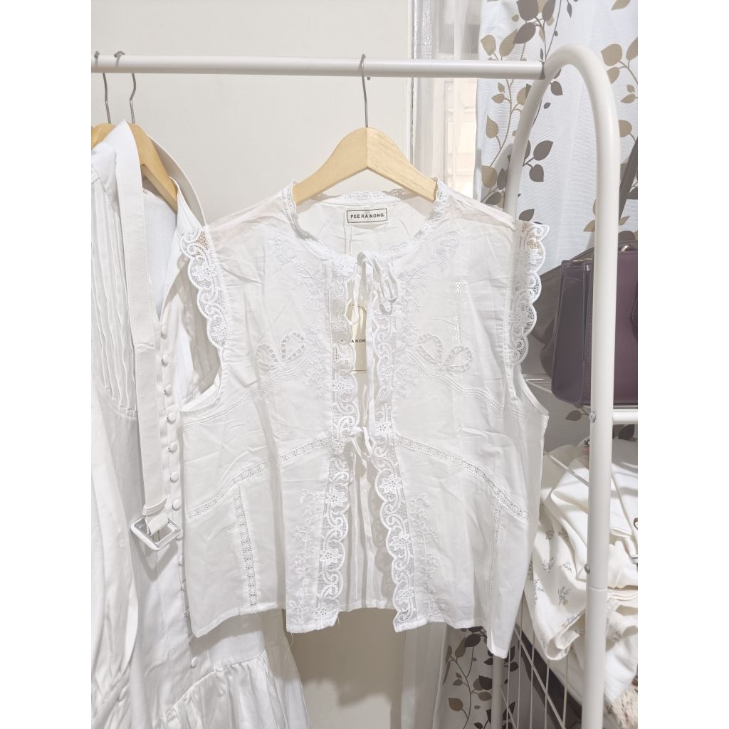 PEE KA NONG Colete De Renda Bordado Coreano Top Import Bangkok/BKK Em Branco