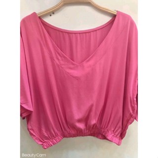 Camisa decote V ,com elástico na barra Super confortável estilosa
