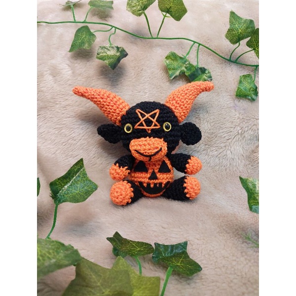 Baby Baphomet Abóbora — Amigurumi