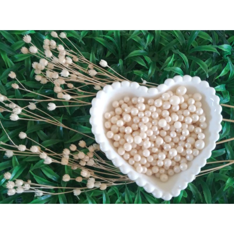 Confeitos pérolas comestíveis cor branco pérolado ATENÇÃO TAMANHO 4MM em média.