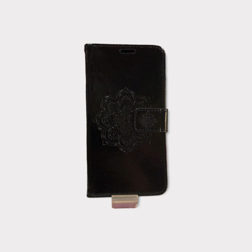 Capa Capinha Carteira Flip Preta Com Mandala Celular Motorola Moto C