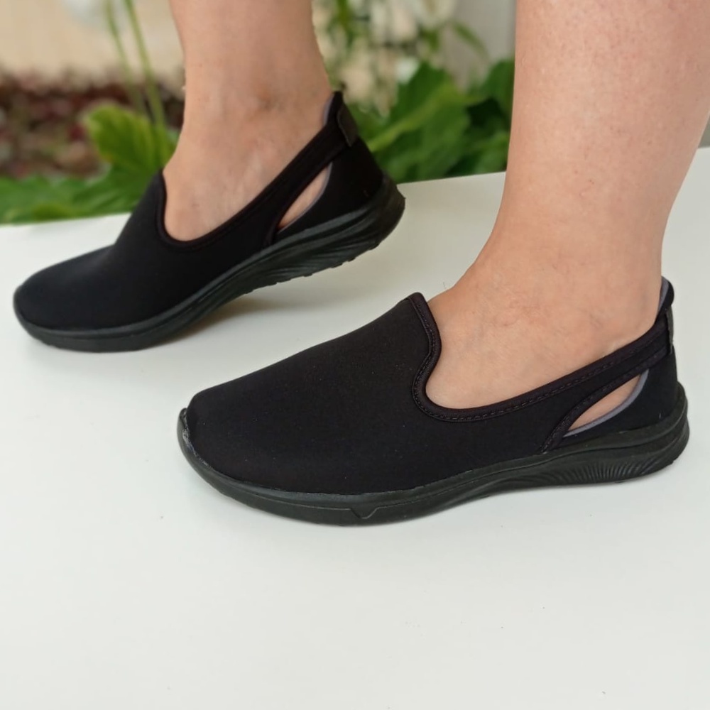 Tênis Slip On Sapato Feminino Calce Fácil Tendência Casual e