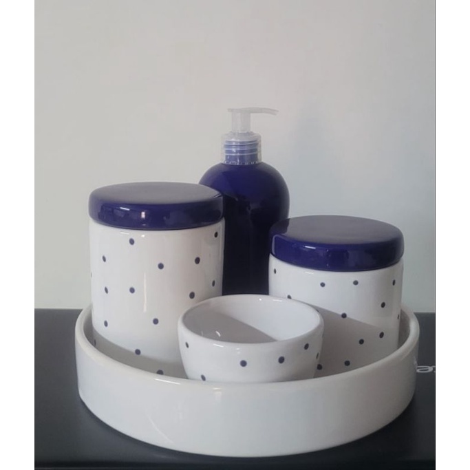 kit Higiene Bebê Porcelana Poá Azul Marinho C/Bandeja Porcelana Redonda 05 Peças.