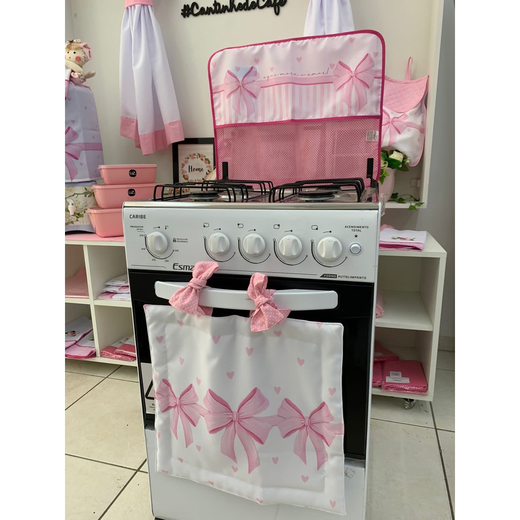 Kit Fogão Cortina Forno + Capa Da Tampa Fogão P/ 4 Bocas Estampa Digital- Keissy Cozinha - Laço Rosa