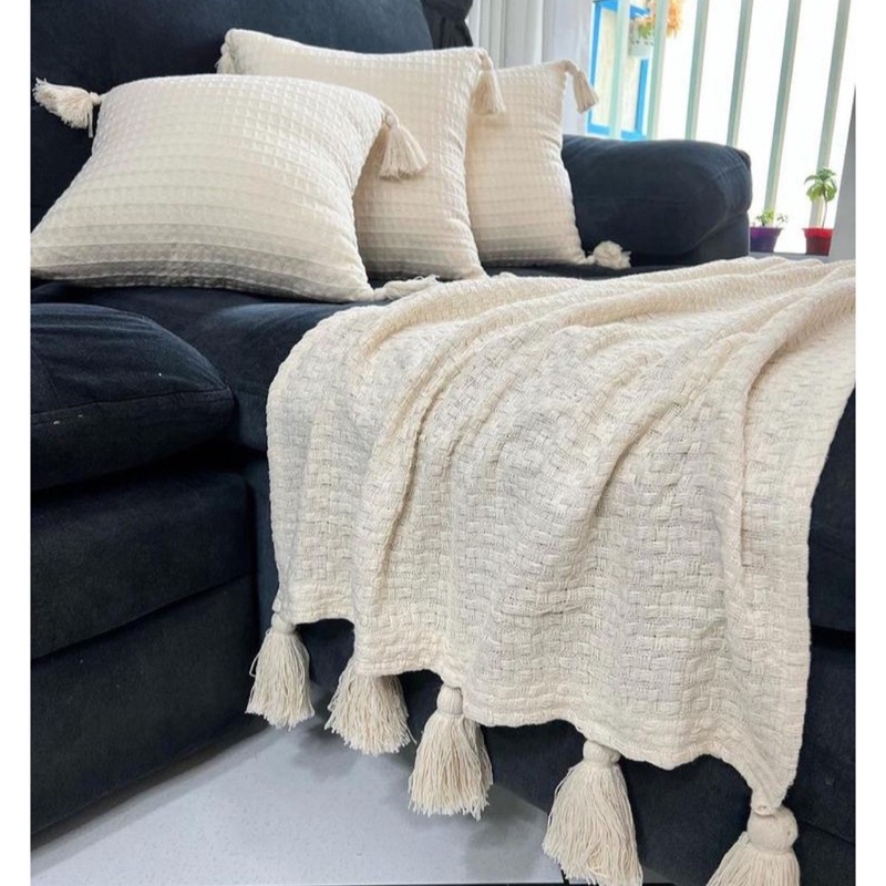 Kit Peseira Casal Quen ou King + 2 Capas de Almofadas Pompom Cruas em Oferta na Shopee