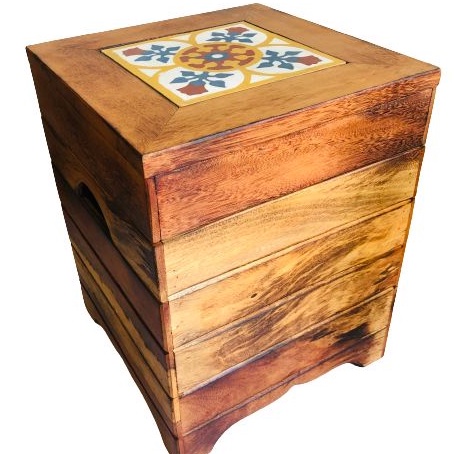 Banco puff  Baú banqueta Madeira Ladrilho rustico Hidráulico decoração artesanato otimo acabamento