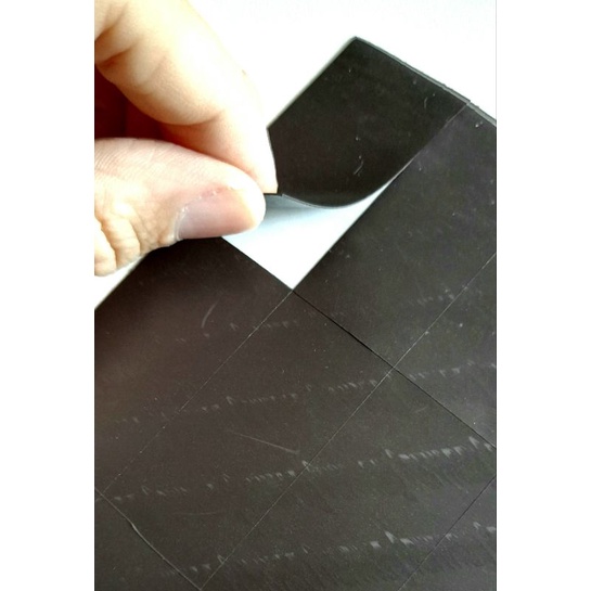 80 pedaços imantados adesivados 2,5x2,5 para ímãs de geladeira