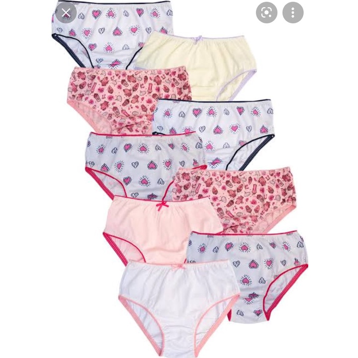 Kit 12 calcinhas em algodão infantil, com  cores e estampas sortidas.
